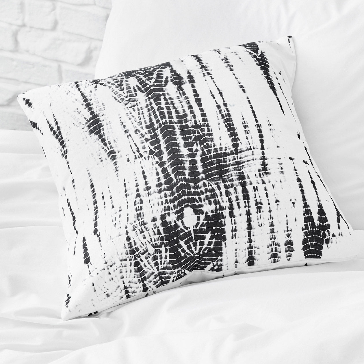 shibori print duvet pillow cover black